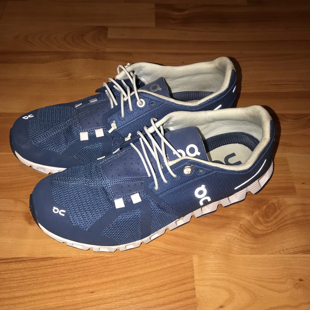 OnCloud sneakers
